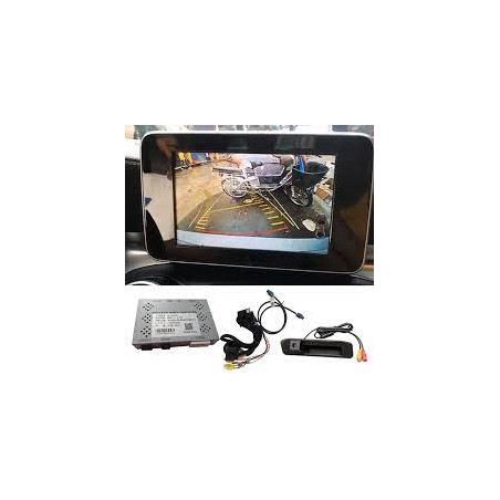CAMERA SPECIALE AVEC INTERFACE POUR MERCEDES