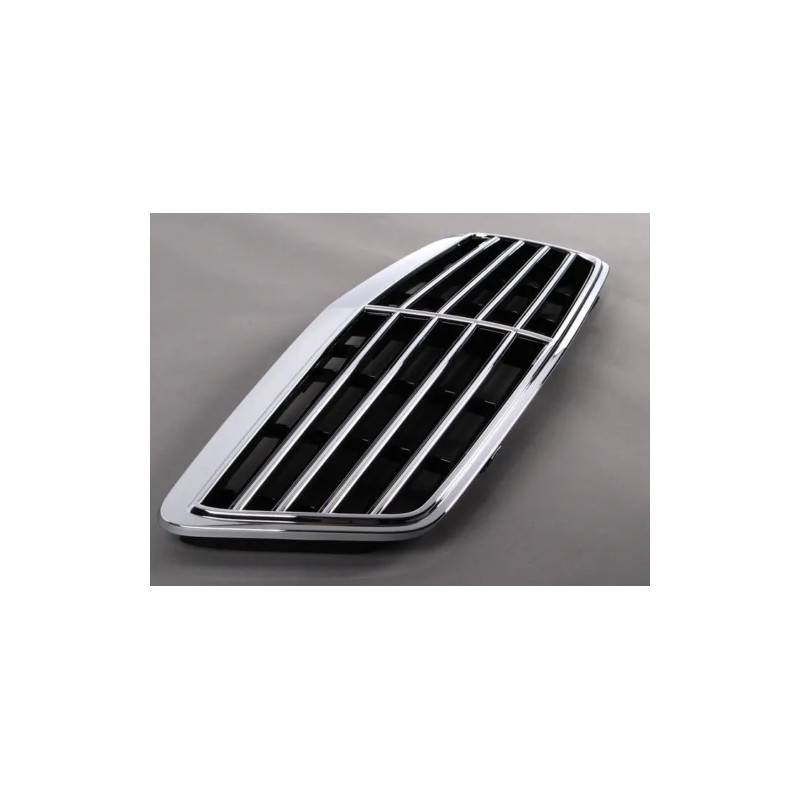 FRONT GRILLE -AMG CHROME W208 1996-2003